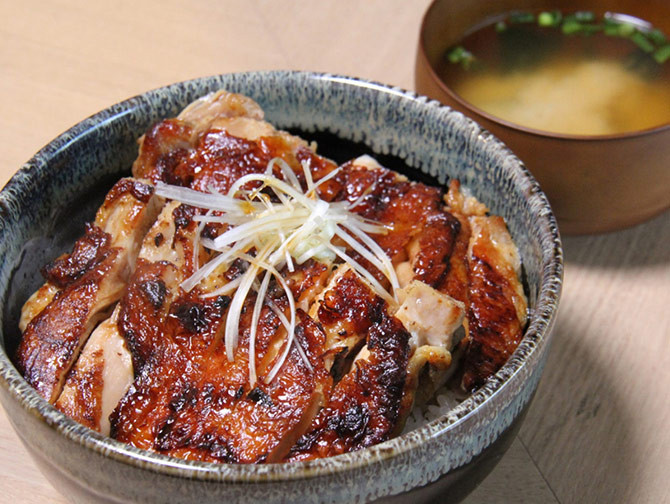 お仕事帰りに南区上鳥羽で美味しいディナーを食べたいならてりやき屋へ!!